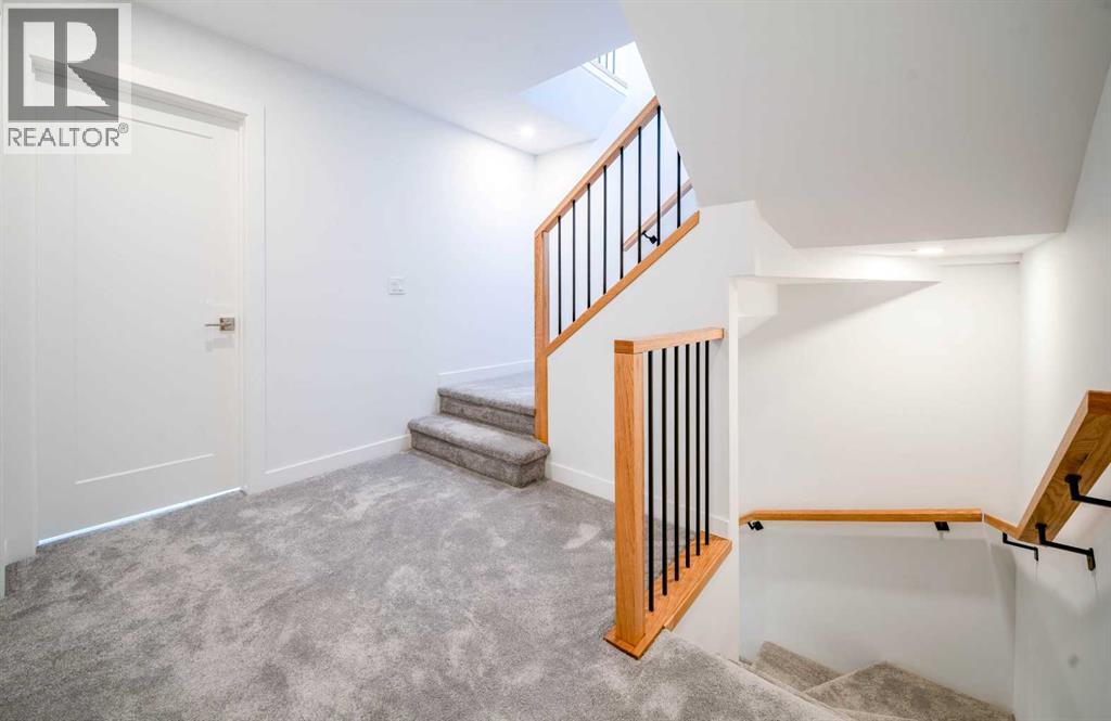 755 Centre Avenue Ne Property Photo 21