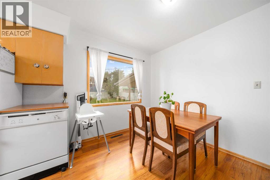 123 3 Avenue E Property Photo 8