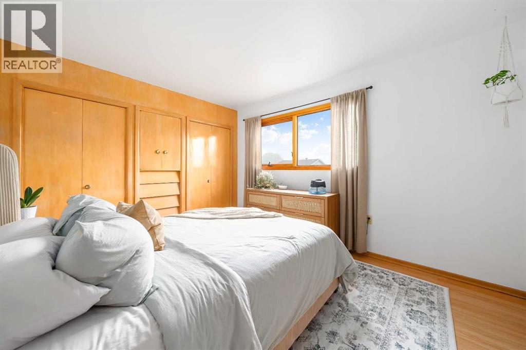 123 3 Avenue E Property Photo 13