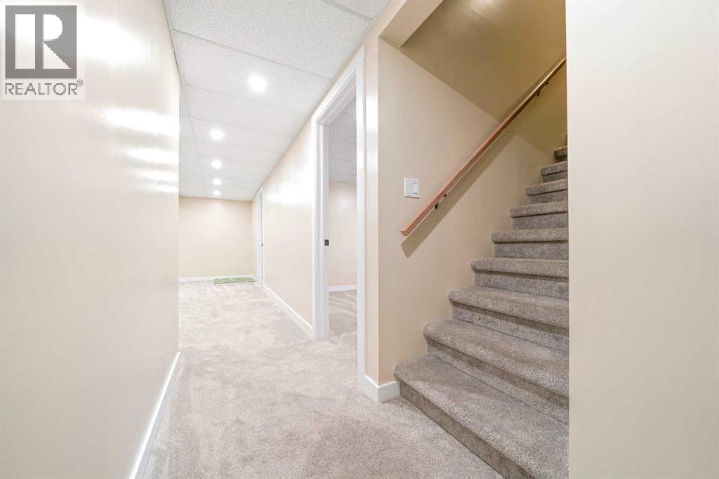 123 3 Avenue E Property Photo 17
