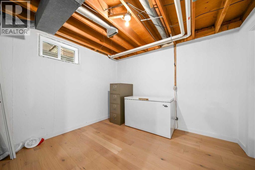 123 3 Avenue E Property Photo 23