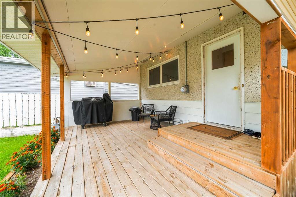 123 3 Avenue E Property Photo 26