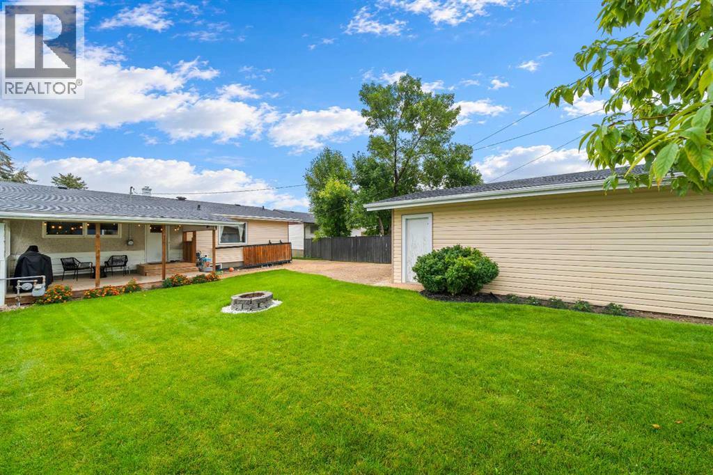 123 3 Avenue E Property Photo 32