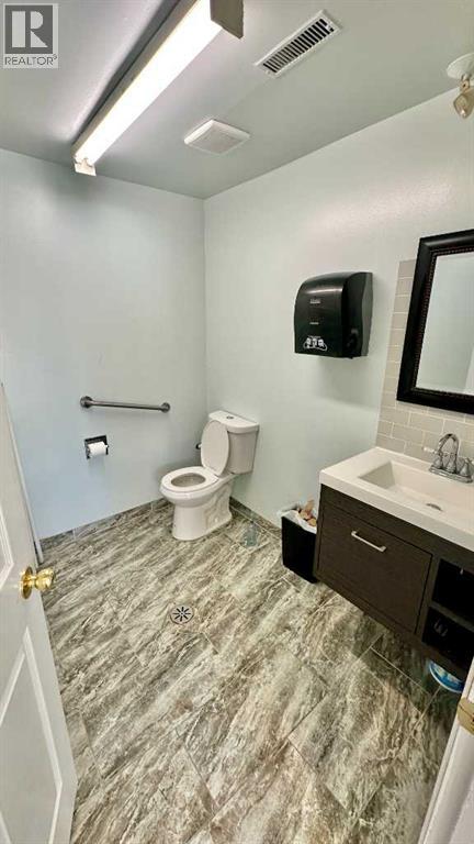 A2346388 Property Photo 8