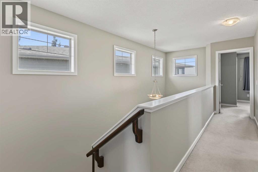 13 Panora View Nw Property Photo 15