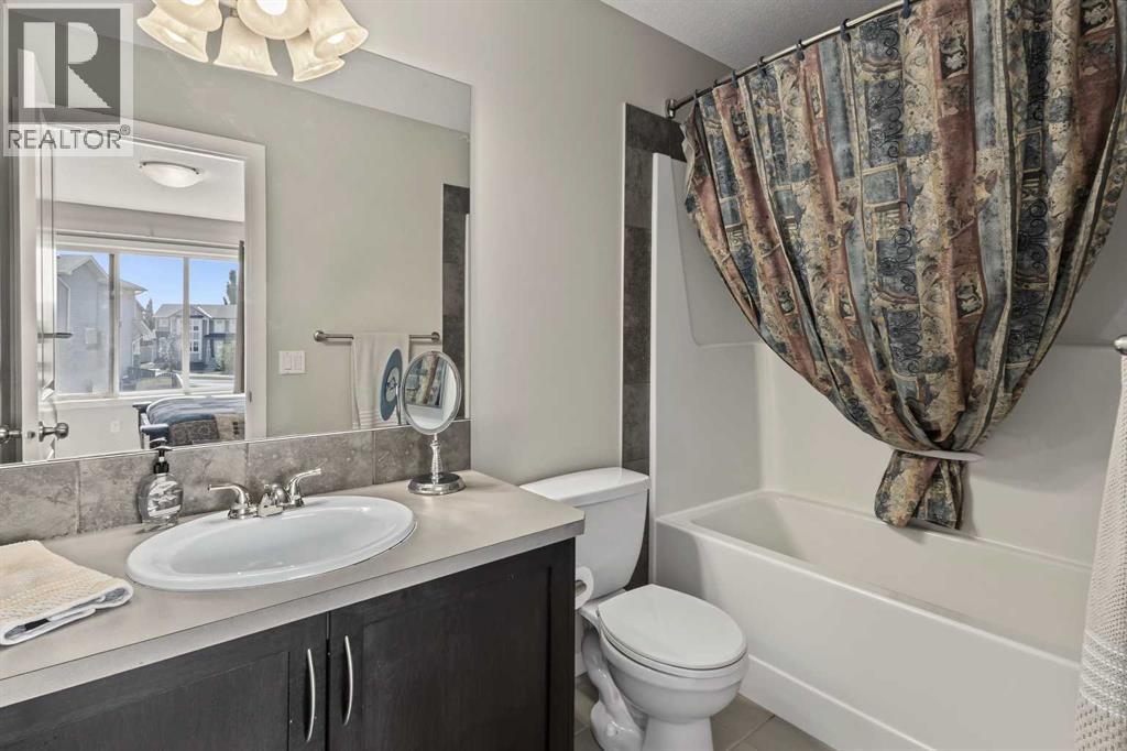 13 Panora View Nw Property Photo 18