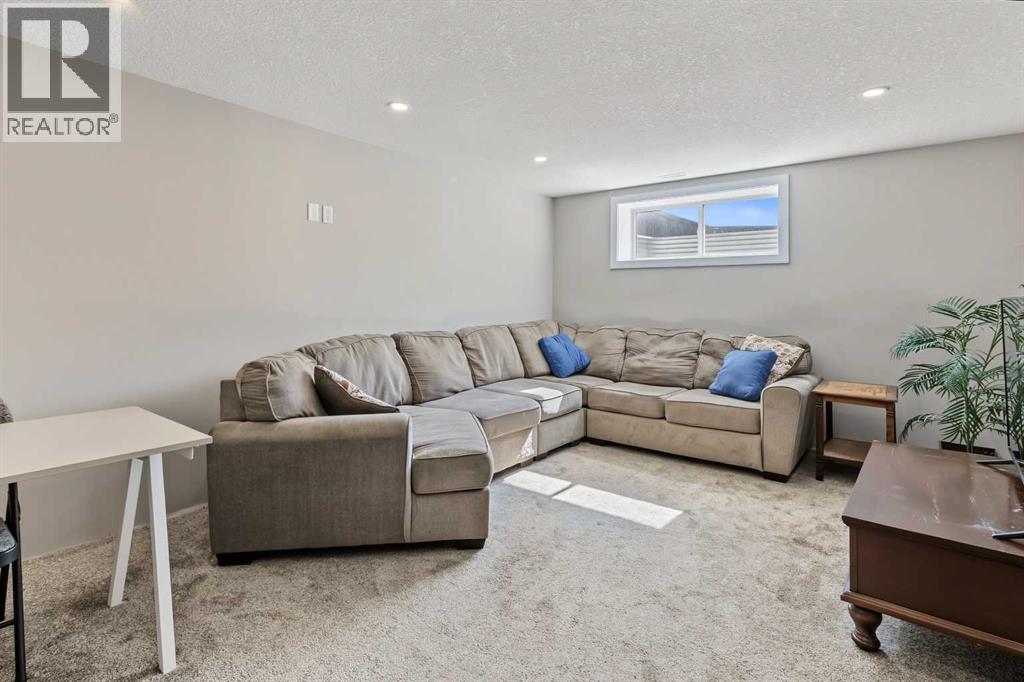 13 Panora View Nw Property Photo 25