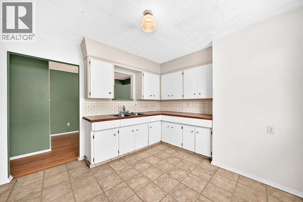 416 & 418 33 Avenue Ne Property Photo 7