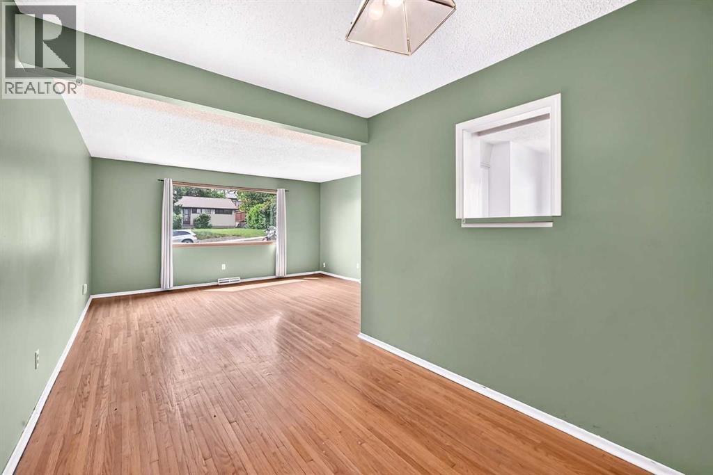 416 & 418 33 Avenue Ne Property Photo 12