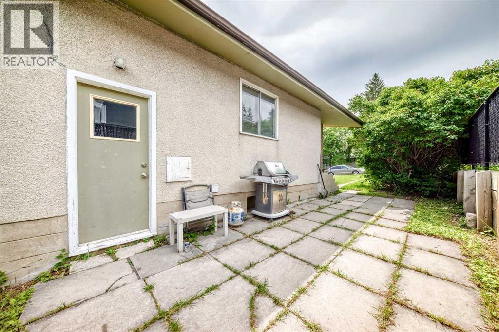 416 & 418 33 Avenue Ne Property Photo 25