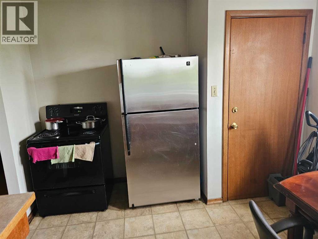 416 & 418 33 Avenue Ne Property Photo 31