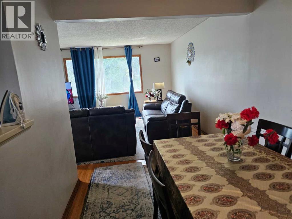 416 & 418 33 Avenue Ne Property Photo 34