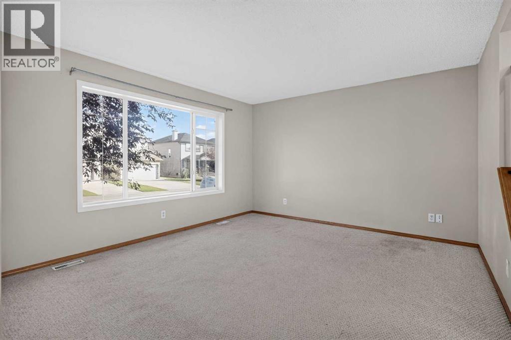 184 Everridge Way Sw Property Photo 8