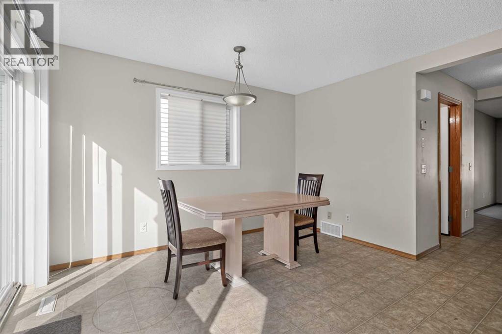 184 Everridge Way Sw Property Photo 23