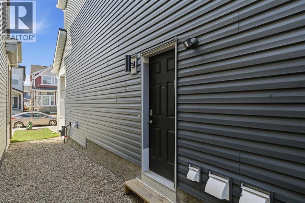 44 Amblefield Avenue Nw Property Photo 6