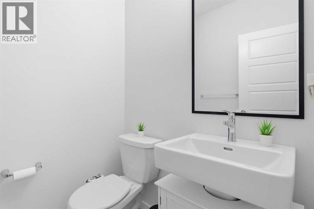 44 Amblefield Avenue Nw Property Photo 14