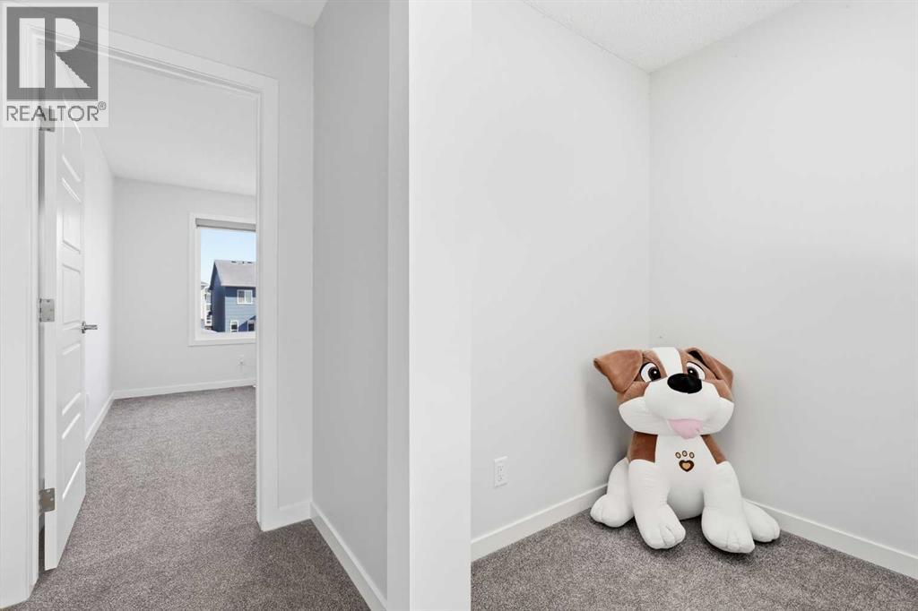 44 Amblefield Avenue Nw Property Photo 24