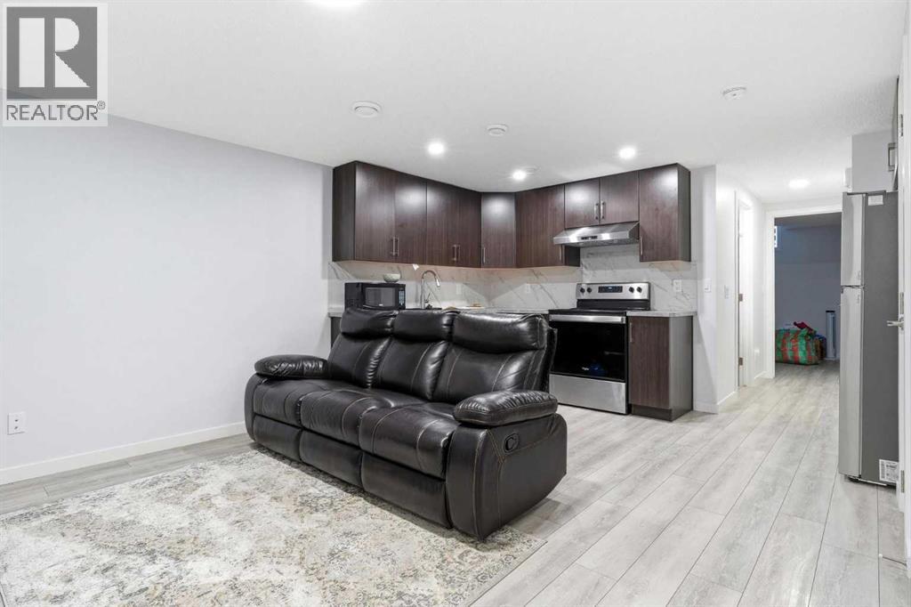 44 Amblefield Avenue Nw Property Photo 25