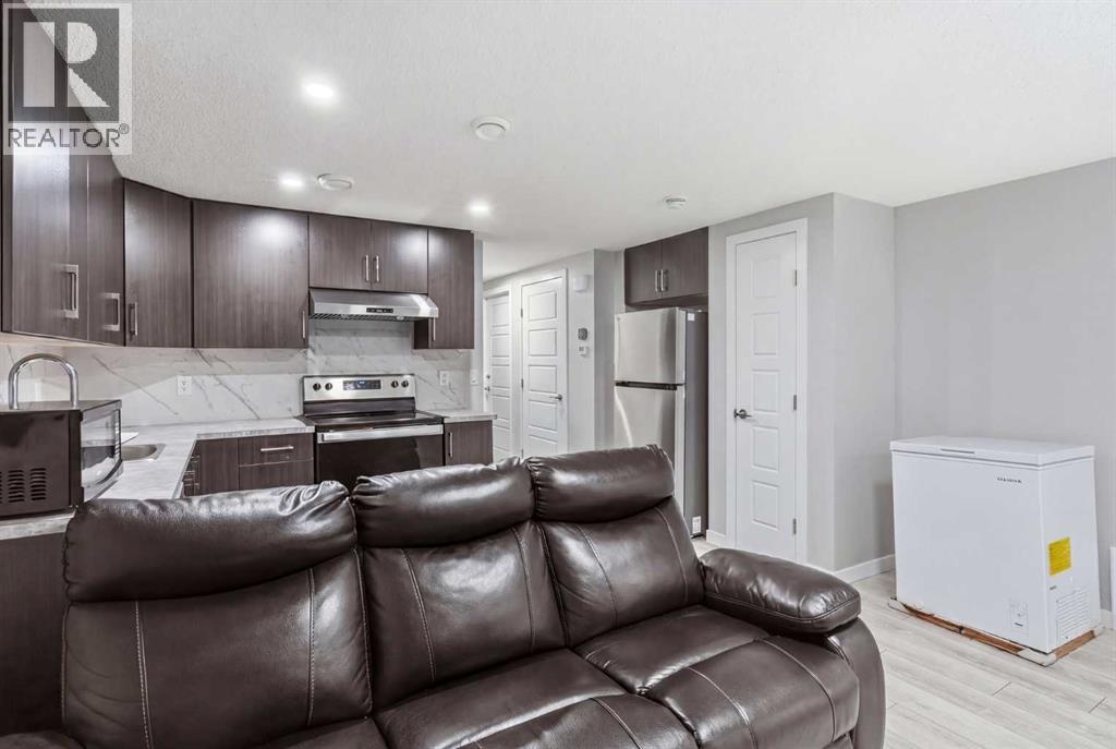44 Amblefield Avenue Nw Property Photo 28