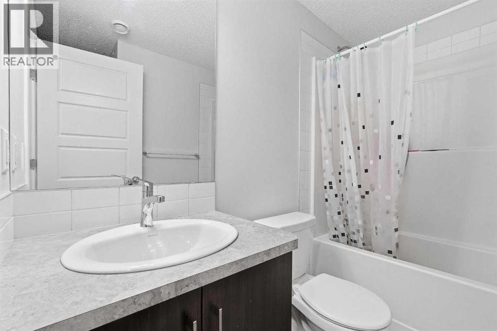 44 Amblefield Avenue Nw Property Photo 31