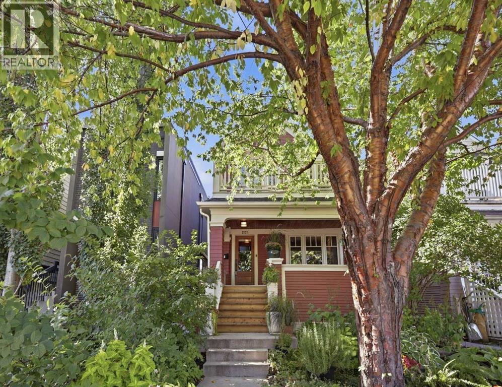 2127 16 Street Sw Property Photo 1
