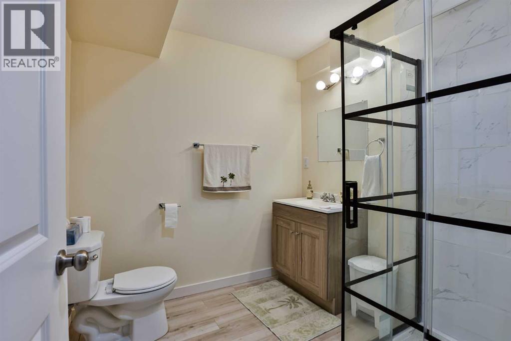 832 Silkstone Close W Property Photo 13
