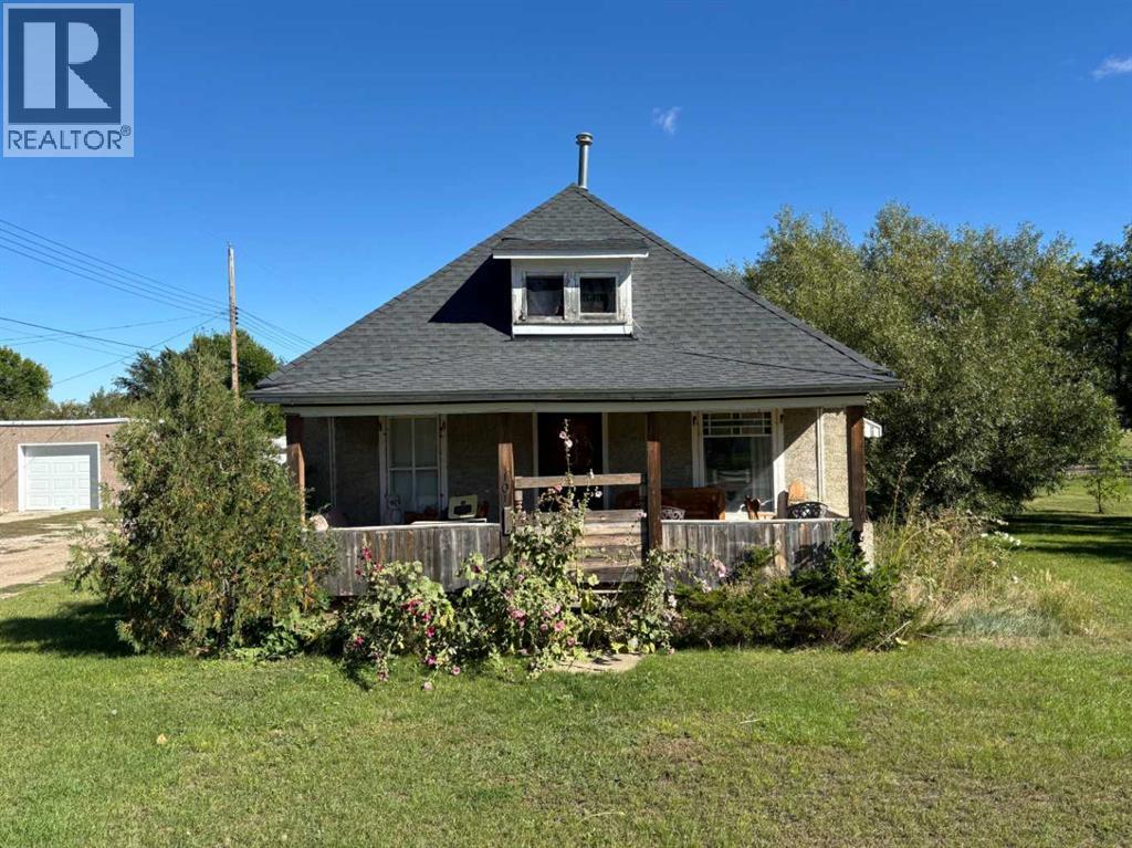 101 3 Street Property Photo 1