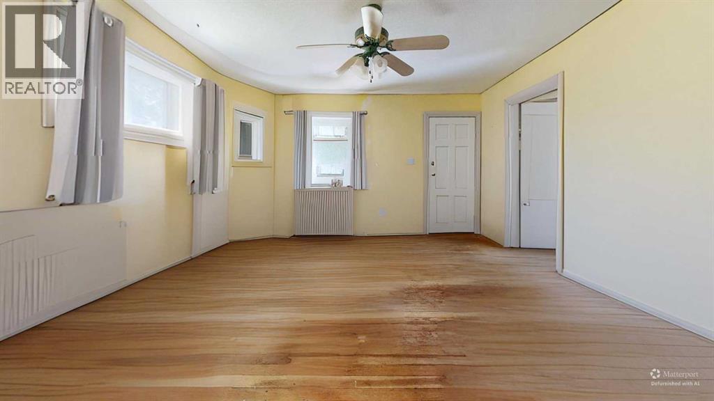 101 3 Street Property Photo 12