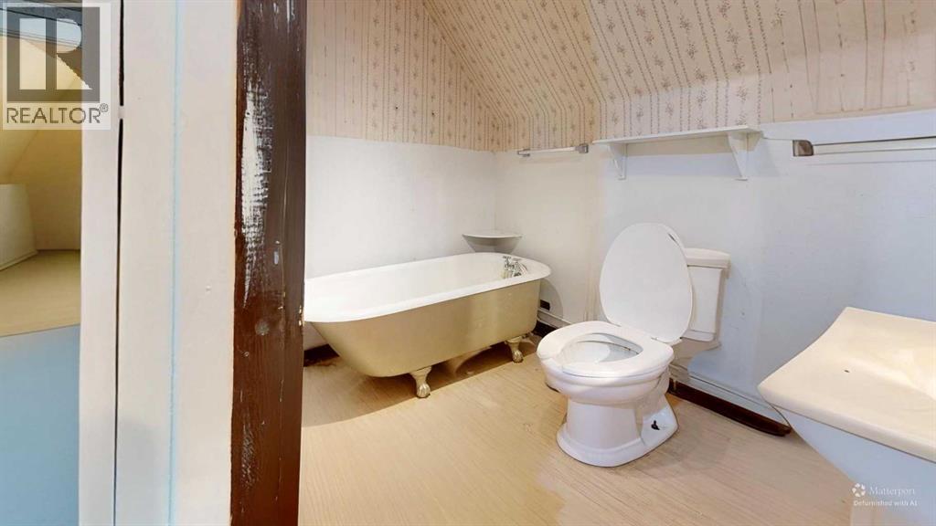 101 3 Street Property Photo 21