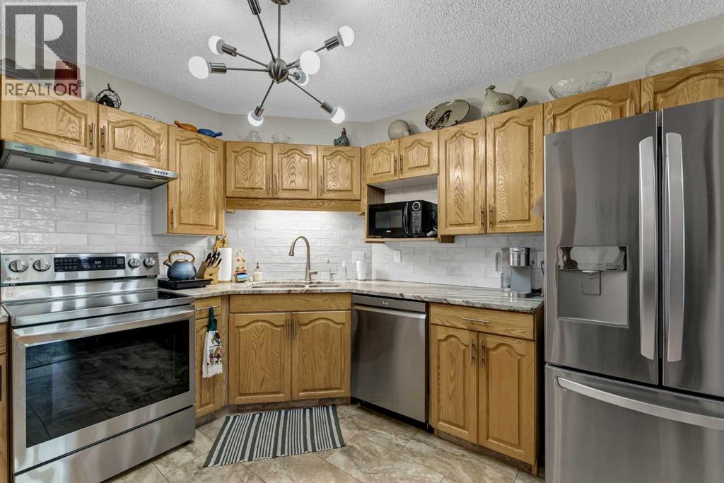 252 4 Street Southeast Property Photo 10