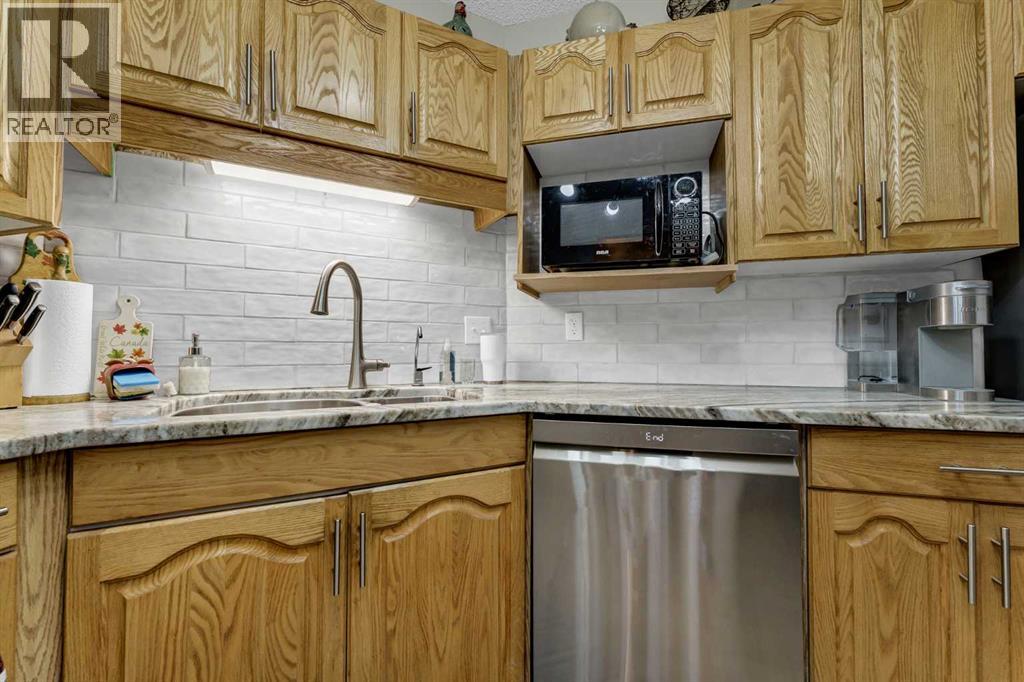 252 4 Street Southeast Property Photo 14