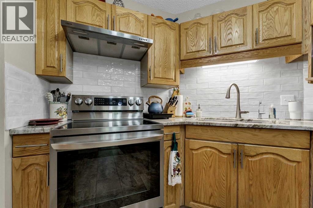 252 4 Street Southeast Property Photo 15