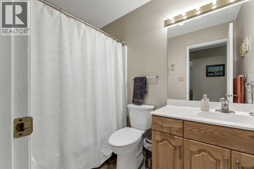 252 4 Street Southeast Property Photo 25