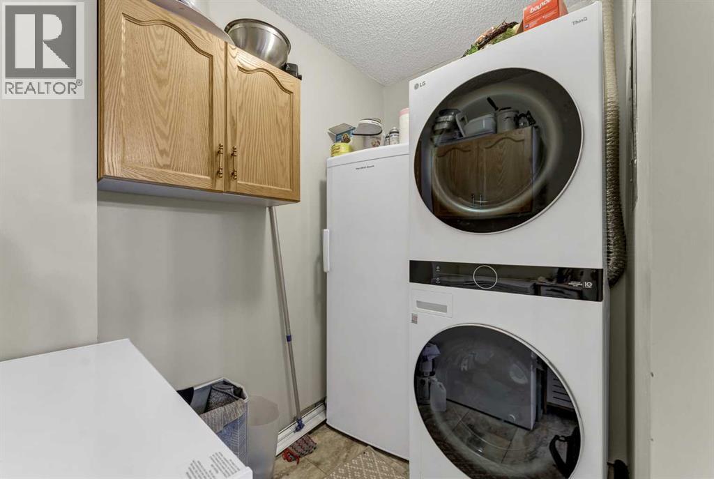 252 4 Street Southeast Property Photo 30