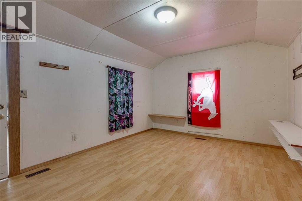 2214 19 Avenue Property Photo 8