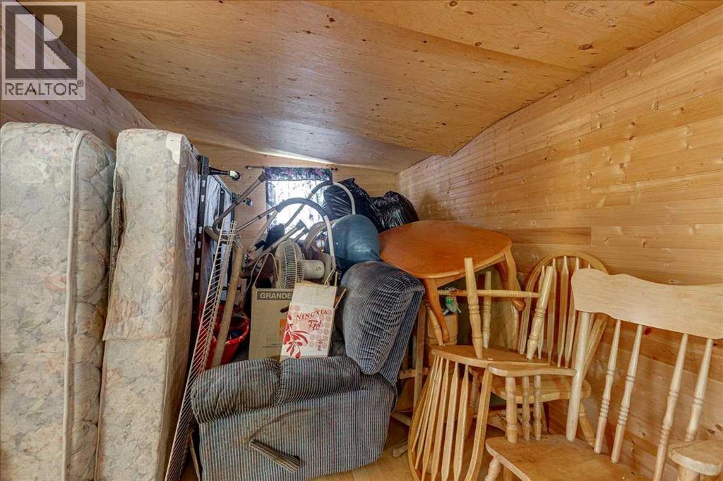 2214 19 Avenue Property Photo 9