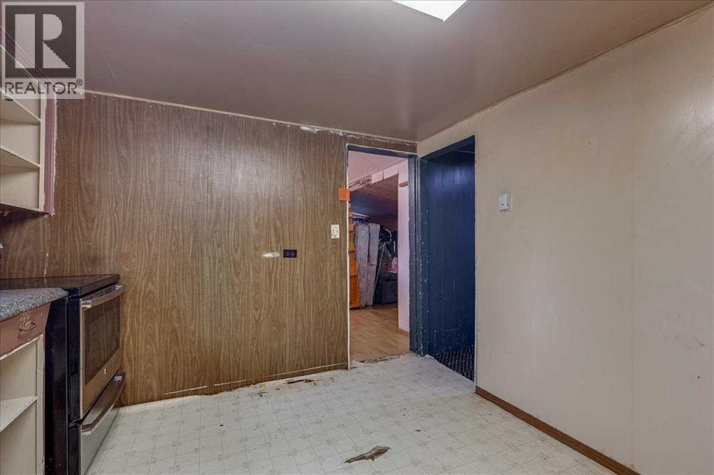 2214 19 Avenue Property Photo 13
