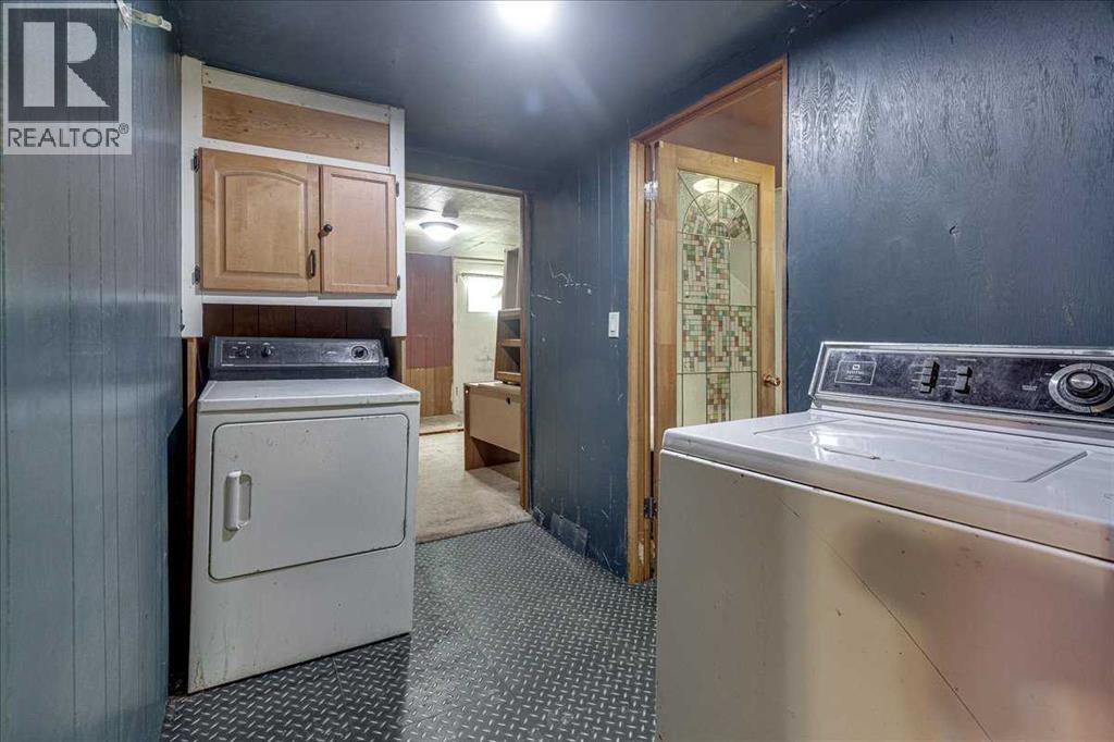 2214 19 Avenue Property Photo 15