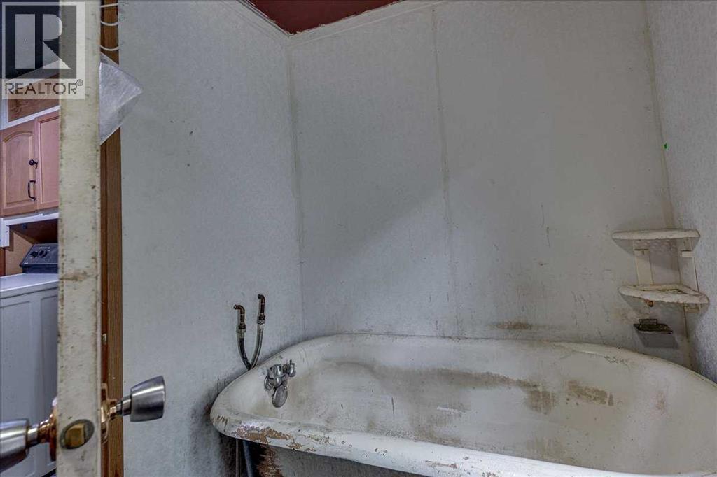 2214 19 Avenue Property Photo 17