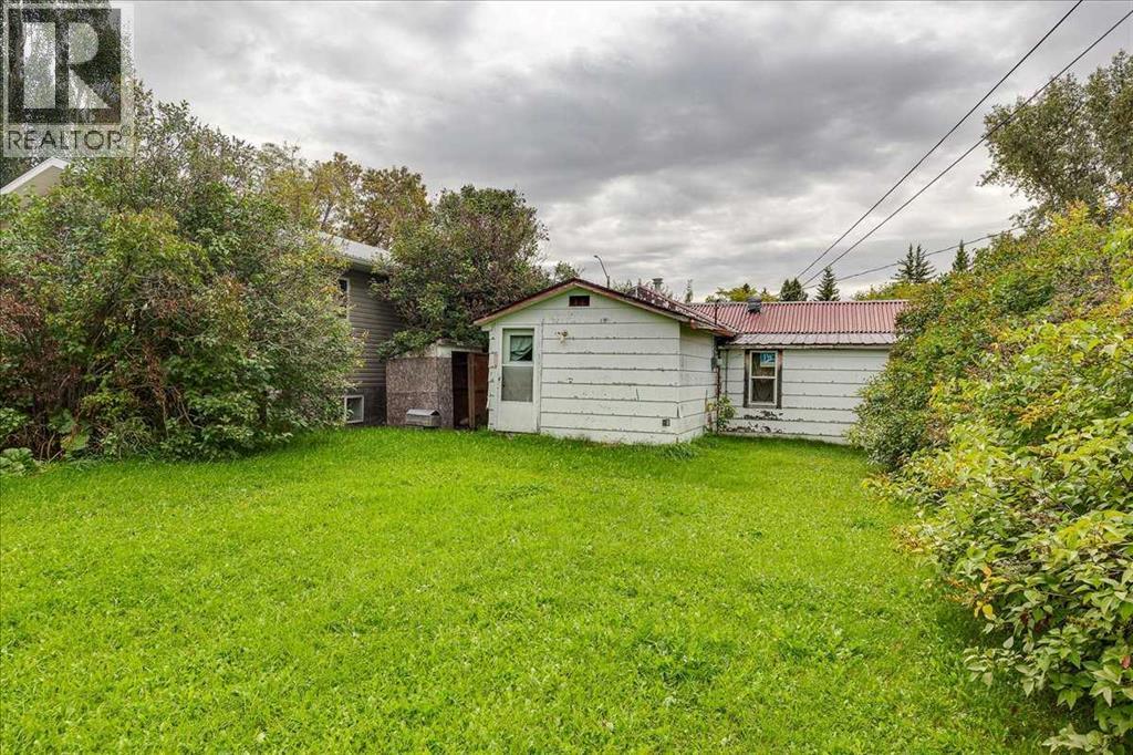2214 19 Avenue Property Photo 21