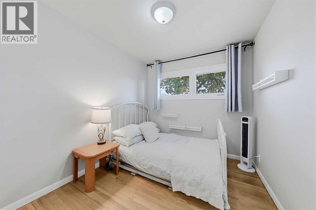 176 Frobisher Boulevard Se Property Photo 12