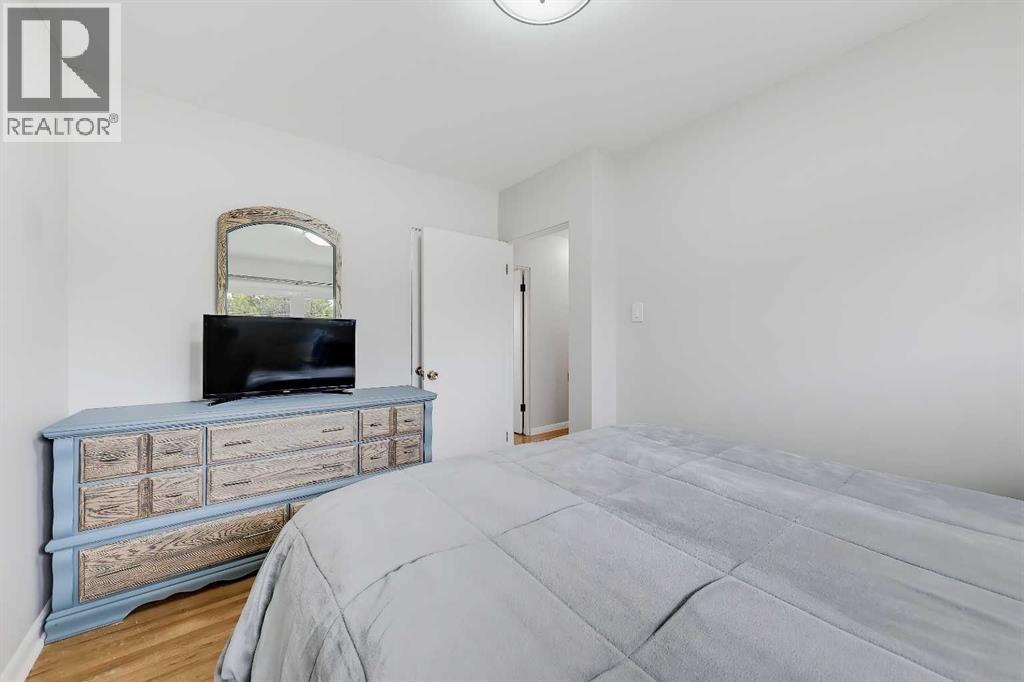 176 Frobisher Boulevard Se Property Photo 15