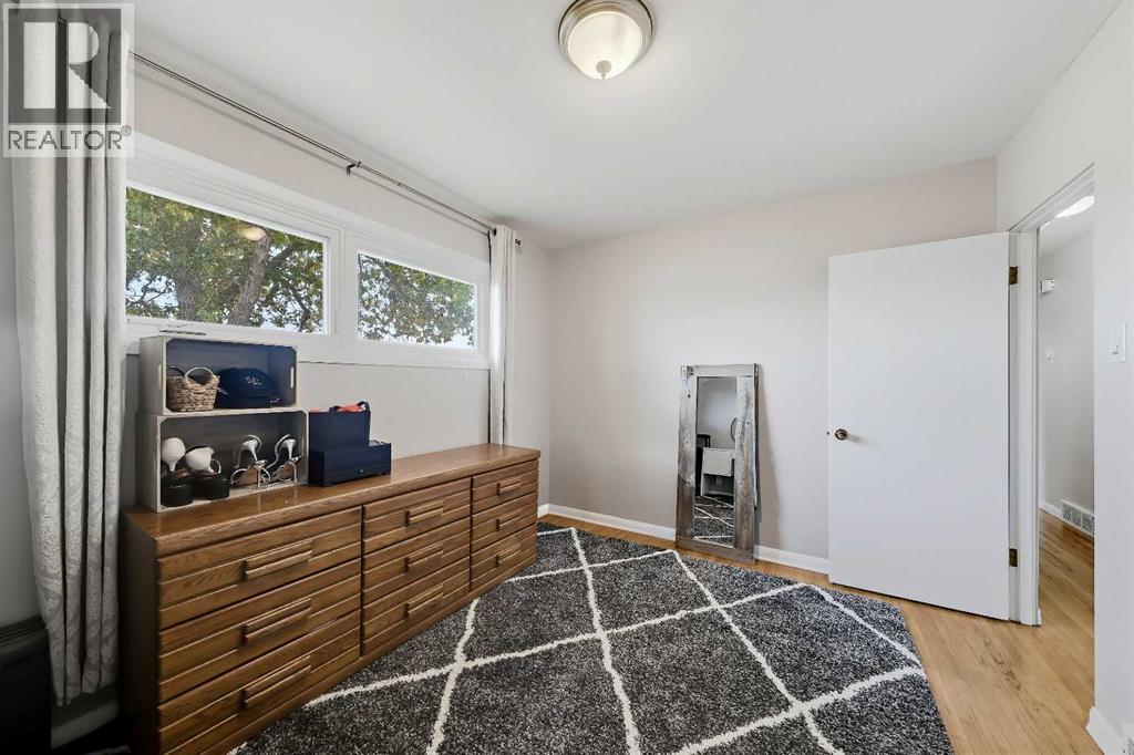 176 Frobisher Boulevard Se Property Photo 17