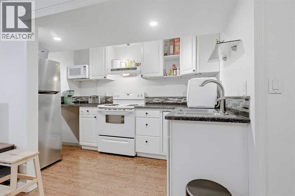 176 Frobisher Boulevard Se Property Photo 24