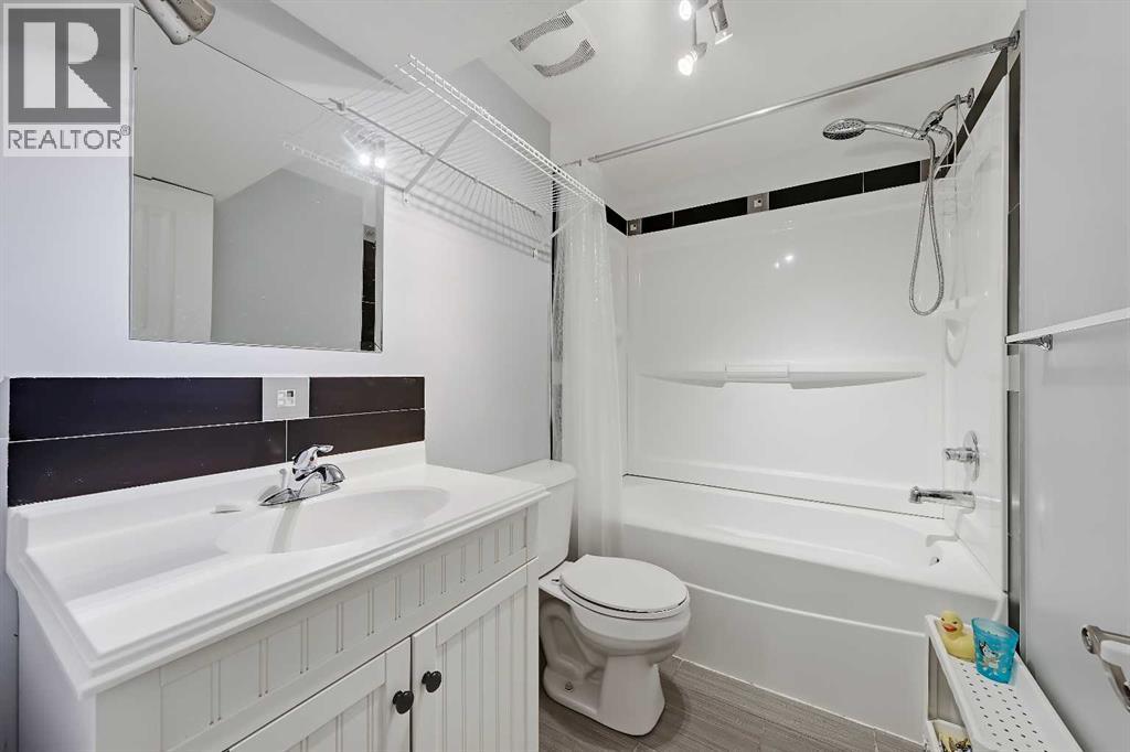 176 Frobisher Boulevard Se Property Photo 26