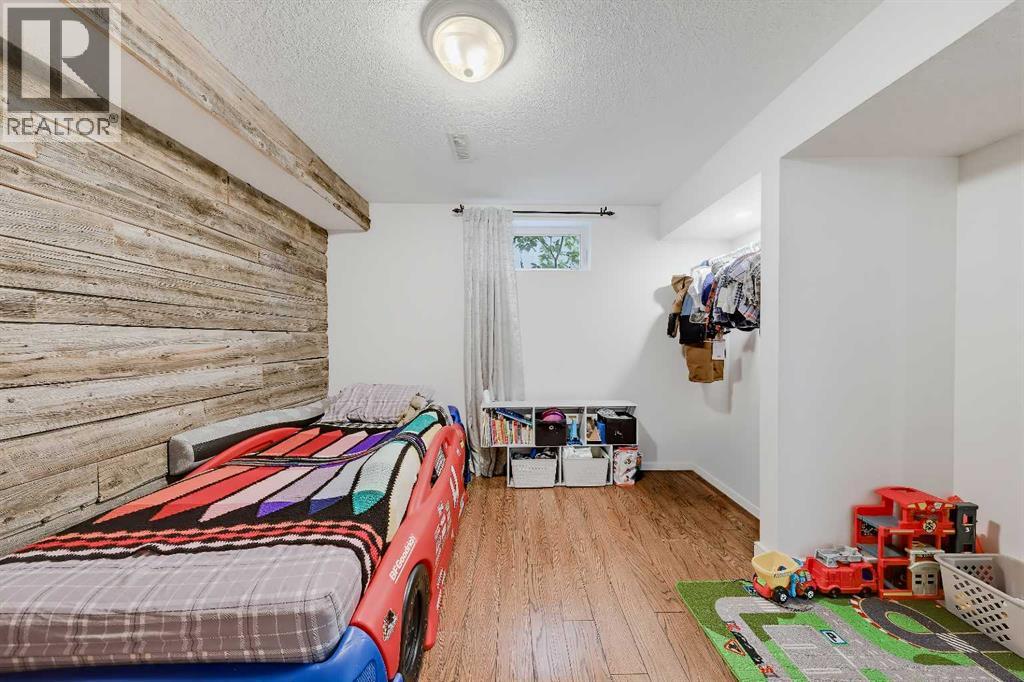 176 Frobisher Boulevard Se Property Photo 30