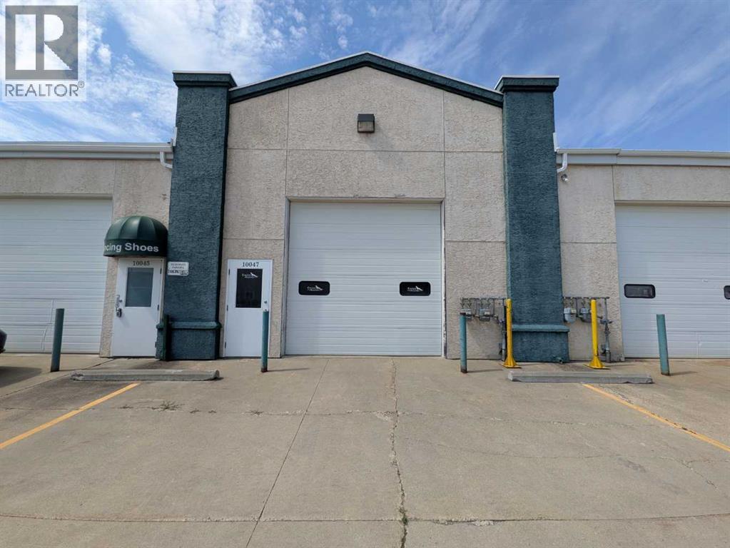 5510077 166 Street Property Photo 3