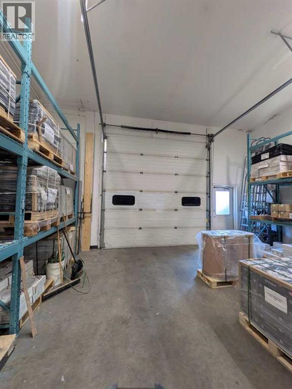 5510077 166 Street Property Photo 4