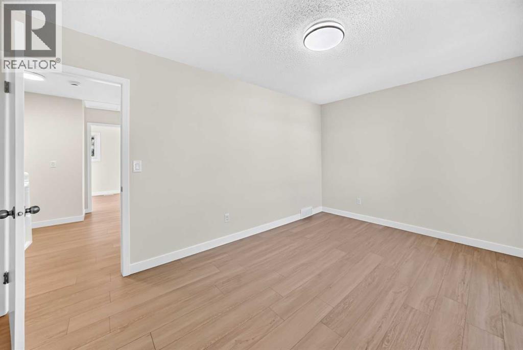 18 Dalhousie Crescent Nw Property Photo 24