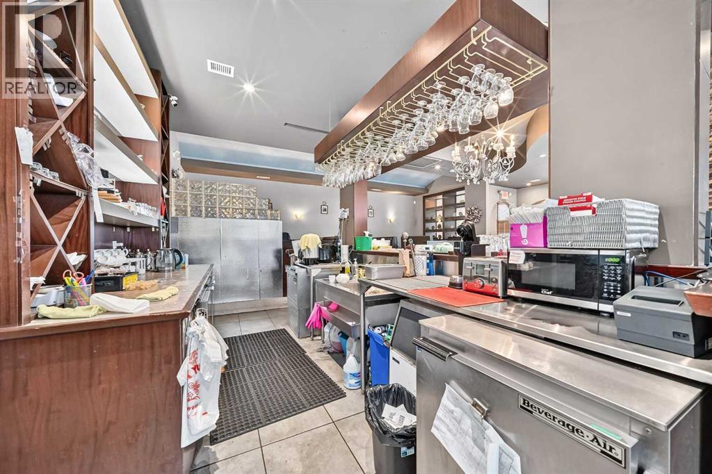 9650 Harvest Hills Boulevard Northeast Property Photo 19